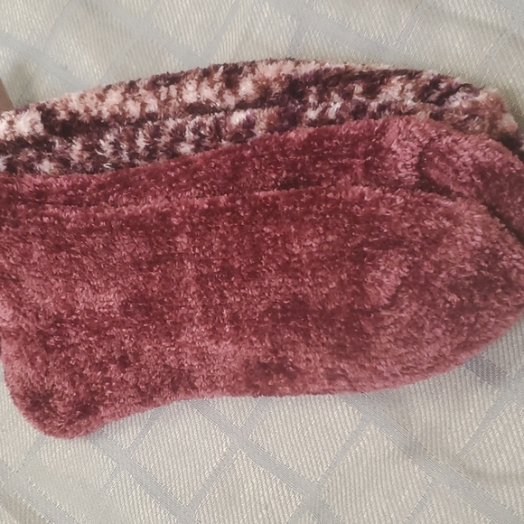 Aromasoles  Rose &Shea  Infused  Velvet Socks - Picture 6 of 7